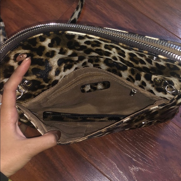 Leopard Flap Crossbody/Wristlet - Picture 4 of 6